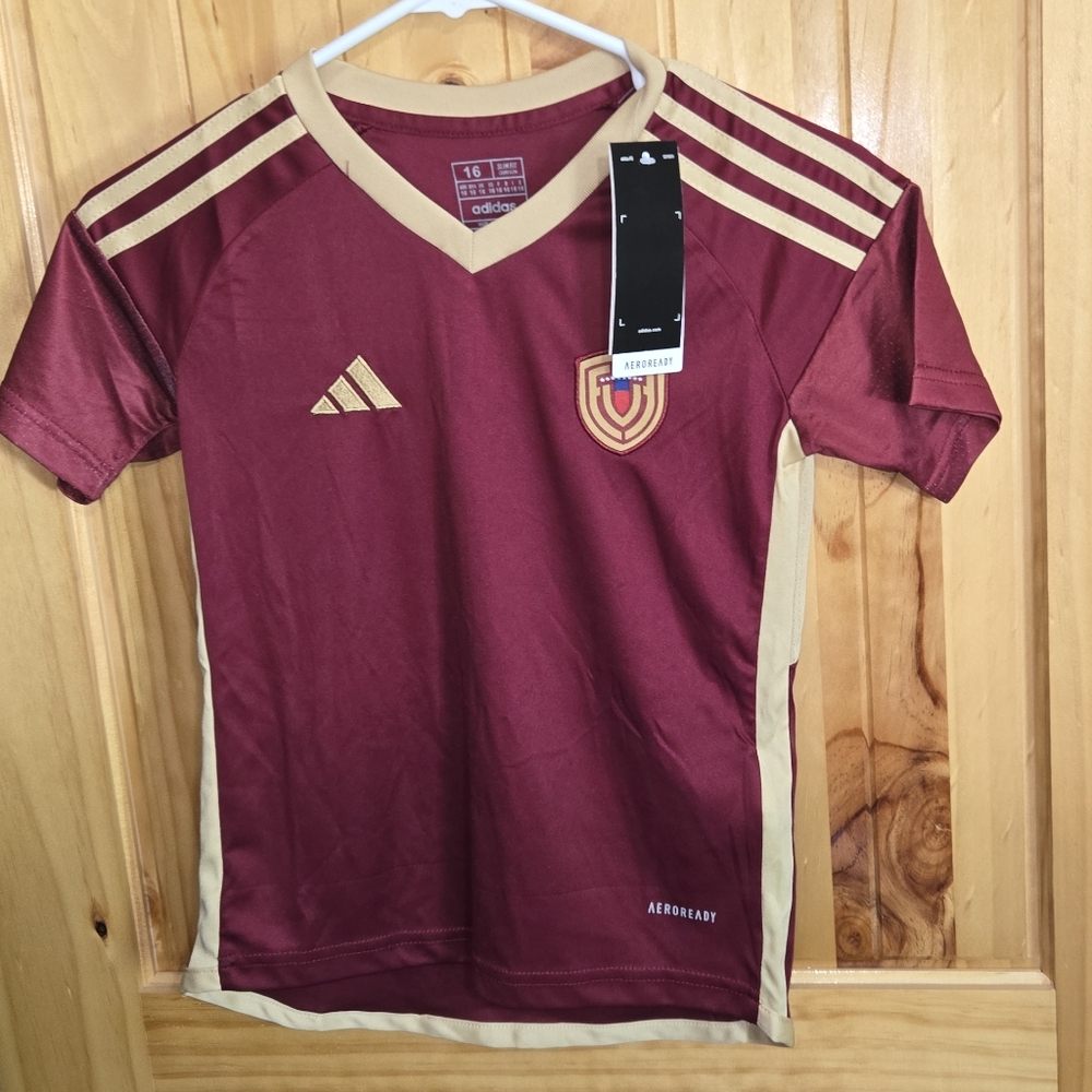 Nwt  Adidas Performance Aeroready Kids  Size 16  Jersey